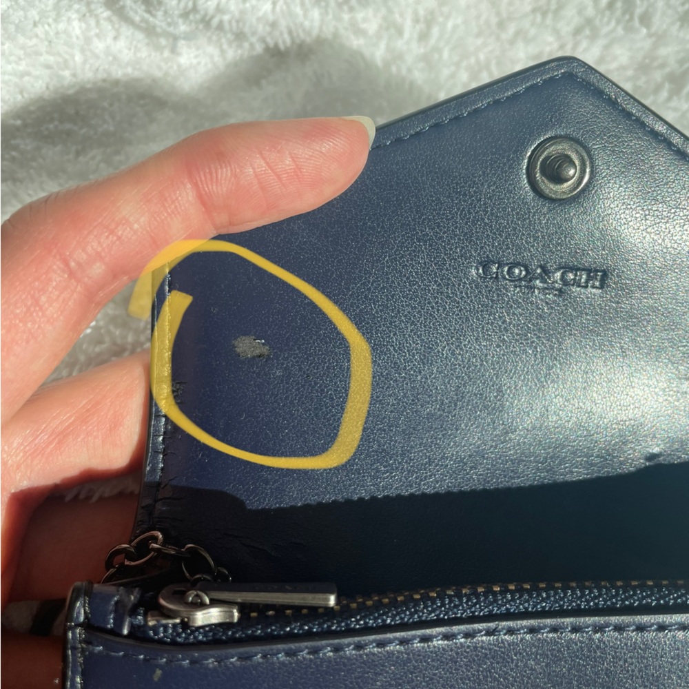 Coach New York Leather Wallet - Picture 7 of 7